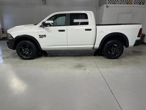 2024 RAM 1500 Classic Warlock Crew Cab 4x4 5'7' Box