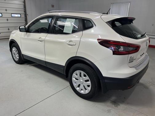 2021 Nissan Rogue Sport SV