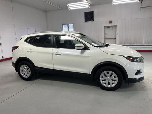 2021 Nissan Rogue Sport SV