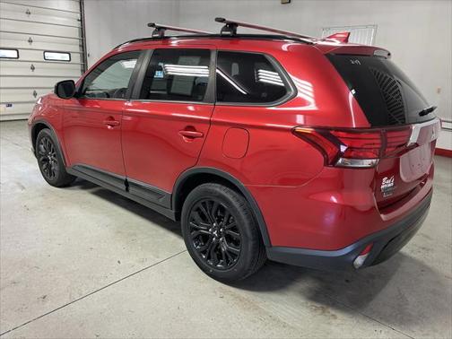 2019 Mitsubishi Outlander LE
