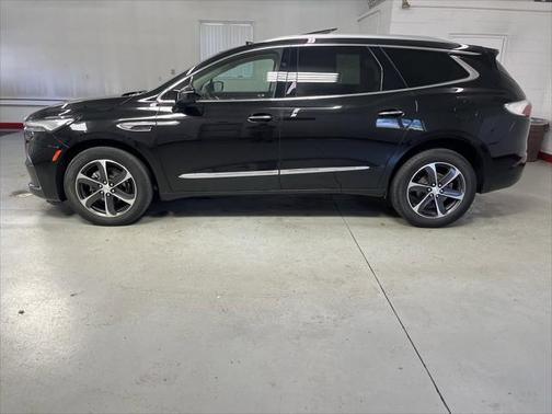 2022 Buick Enclave AWD Essence