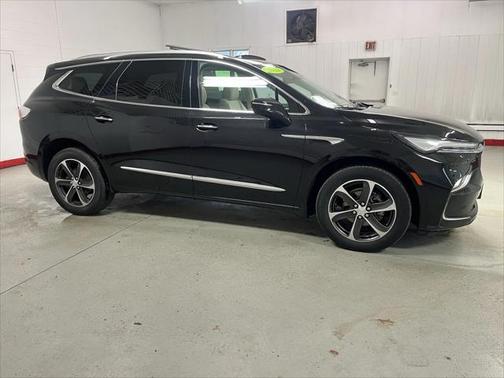 2022 Buick Enclave AWD Essence