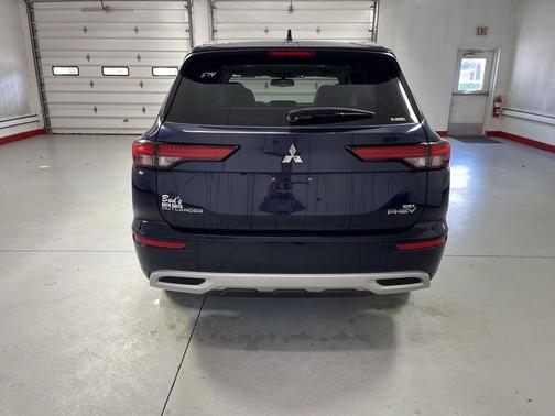 2023 Mitsubishi Outlander PHEV SEL