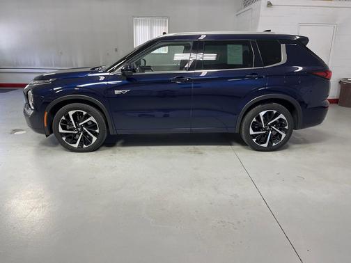 2023 Mitsubishi Outlander PHEV SEL