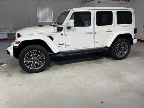 2023 Jeep Wrangler 4xe Sahara High Altitude