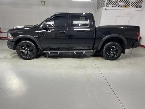 2021 RAM 1500 Classic Warlock Crew Cab 4x4 5'7' Box