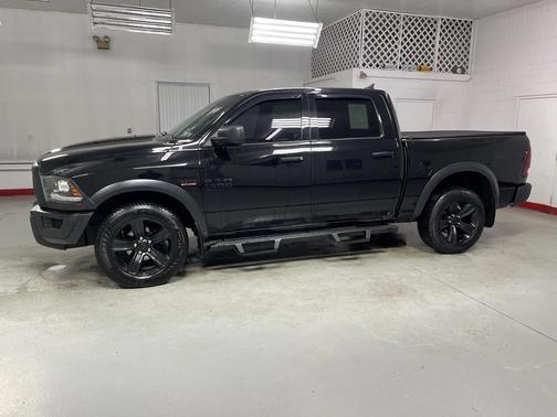 2021 RAM 1500 Classic Warlock Crew Cab 4x4 5'7' Box