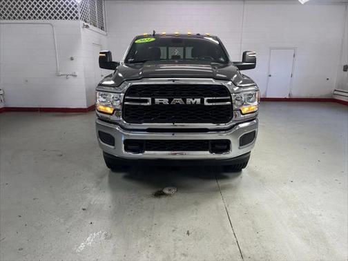 2024 RAM 2500 Tradesman Crew Cab 4x4 6'4' Box