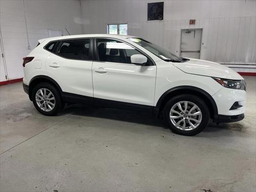 2022 Nissan Rogue Sport S