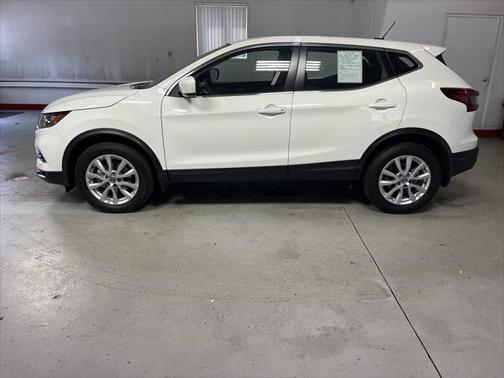 2022 Nissan Rogue Sport S