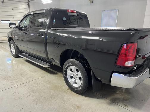 2019 RAM 1500 SLT