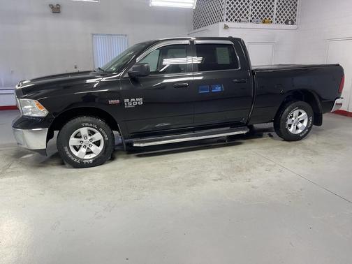 2019 RAM 1500 SLT