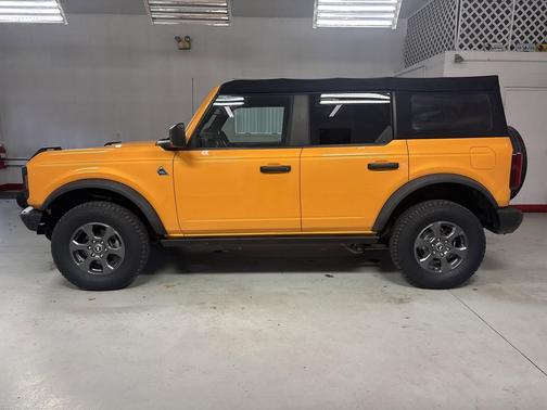 2022 Ford Bronco Black Diamond