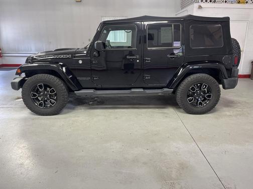 Black Clearcoat 2017 Jeep Wrangler Unlimited Smoky Mountain 4x4
