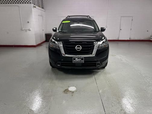 2025 Nissan Pathfinder SV 4WD