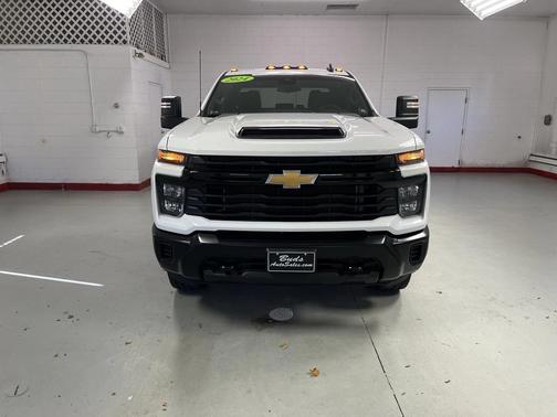 2024 Chevrolet Silverado 2500 WT
