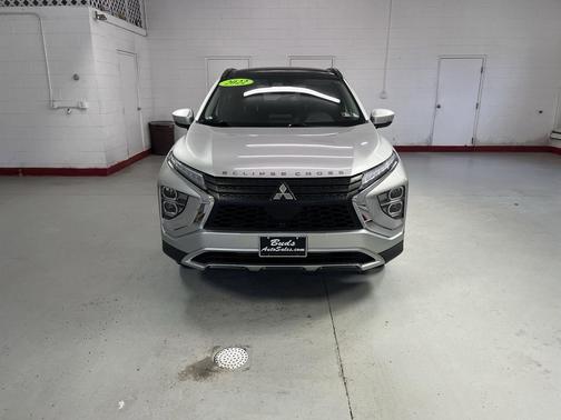 Alloy Silver 2022 Mitsubishi Eclipse Cross SE