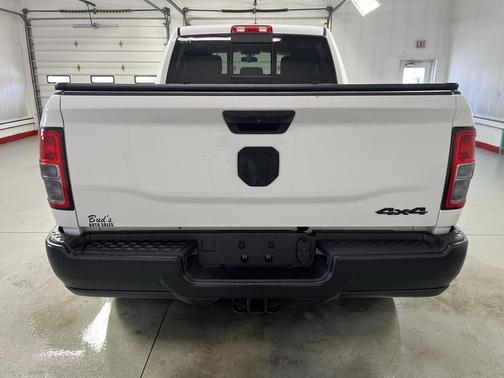 2020 RAM 2500 Tradesman Crew Cab 4X4 6'4' Box