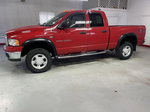 Flame Red 2004 Dodge Ram 2500 SLT