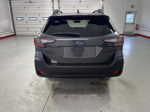 Magnetite Gray Metallic 2025 Subaru Outback Onyx Edition