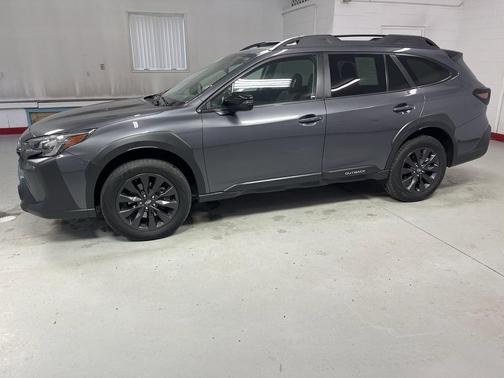 Magnetite Gray Metallic 2025 Subaru Outback Onyx Edition