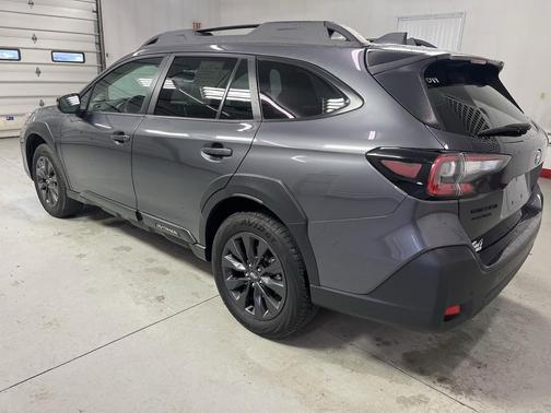 Magnetite Gray Metallic 2025 Subaru Outback Onyx Edition