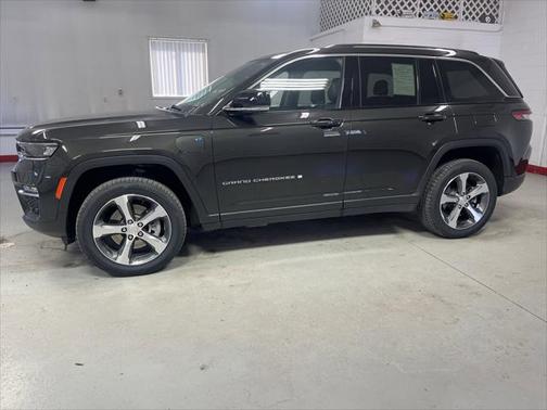 2023 Jeep Grand Cherokee 4xe Base