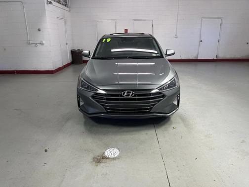2019 Hyundai ELANTRA Value Edition
