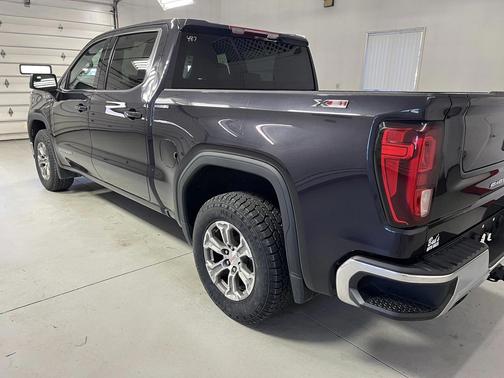 2023 GMC Sierra 1500 SLE