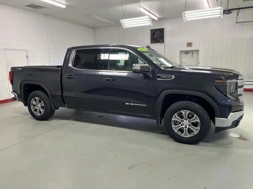 2023 GMC Sierra 1500 SLE
