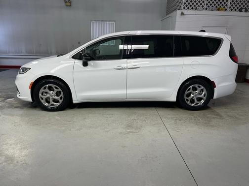 2024 Chrysler Pacifica Limited