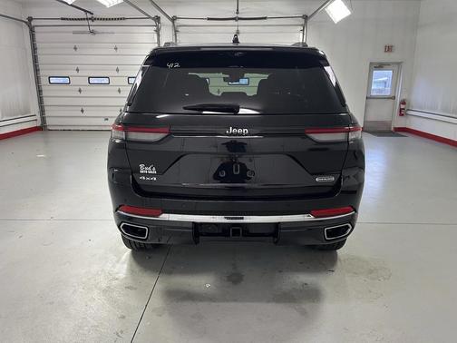 2022 Jeep Grand Cherokee Overland