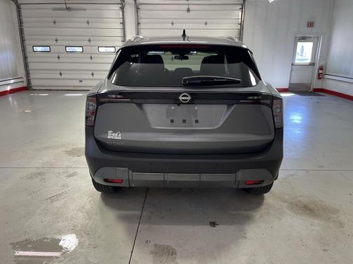 Gun Metallic 2026 Nissan Kicks SV