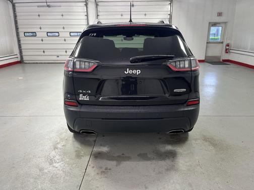 Diamond Black Crystal Pearlcoat 2021 Jeep Cherokee Latitude Lux