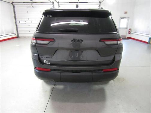 2022 Jeep Grand Cherokee L Altitude