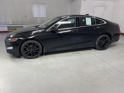 2021 Chevrolet Malibu FWD LT