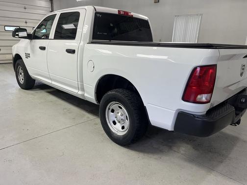 Bright White Clearcoat 2022 RAM 1500 Tradesman