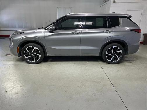 2022 Mitsubishi Outlander SEL Launch Edition S-AWC