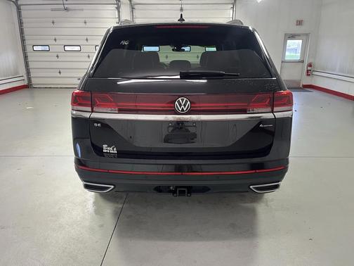 2024 Volkswagen Atlas 2.0T SE w/Technology 4MOTION