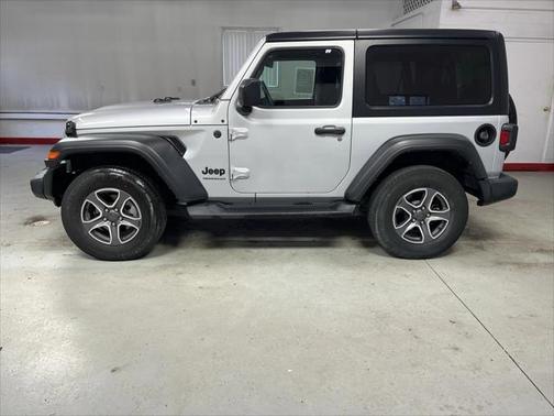 2022 Jeep Wrangler Sport S