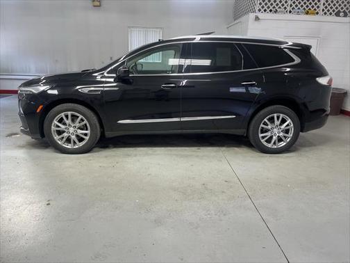 2022 Buick Enclave AWD Essence