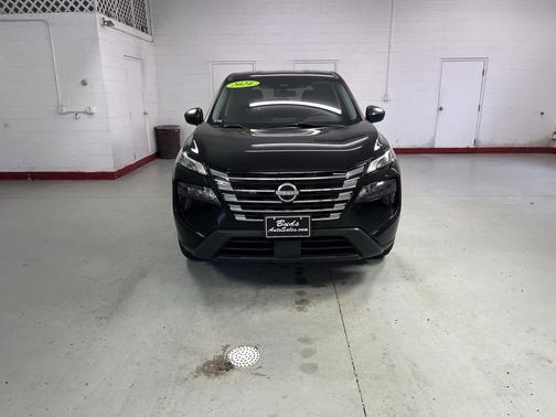 Super Black 2024 Nissan Rogue S