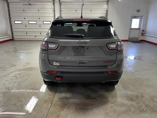 2023 Jeep Compass Trailhawk