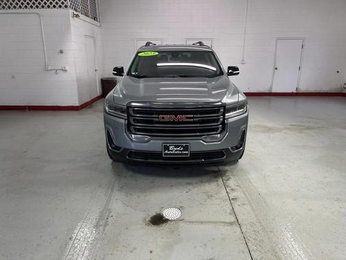 2023 GMC Acadia AWD AT4