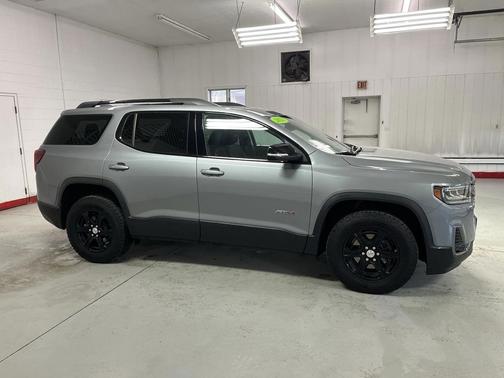 2023 GMC Acadia AWD AT4