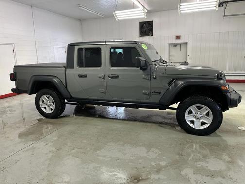 2020 Jeep Gladiator Sport S