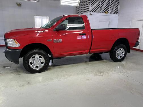 2018 RAM 2500 Tradesman Regular Cab 4x4 8' Box