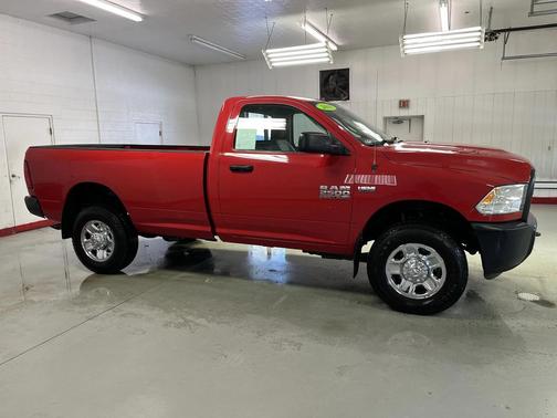 2018 RAM 2500 Tradesman Regular Cab 4x4 8' Box