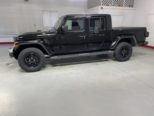 2021 Jeep Gladiator Sport S