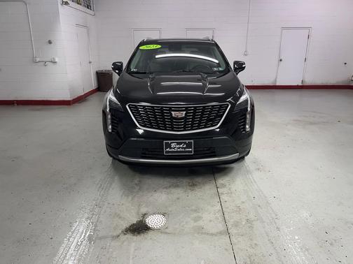 Stellar Black Metallic 2023 Cadillac XT4 Premium Luxury